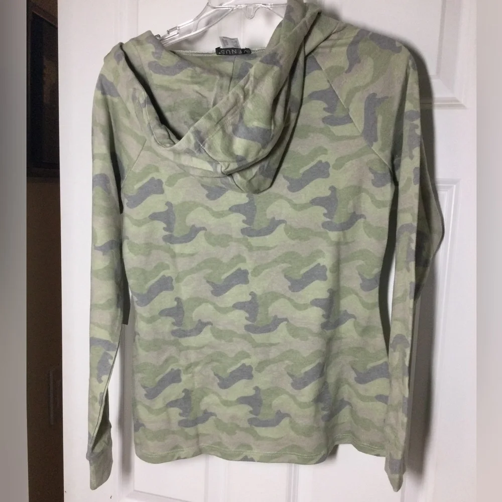 Lounge Hoodie Shorts Set - Picture 11 of 11